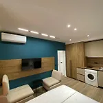 E Apartment